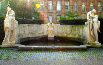 Brunnen