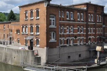 Kraftwerk im Wasser