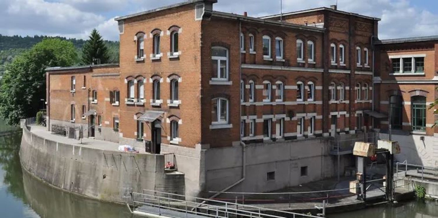 Kraftwerk im Wasser