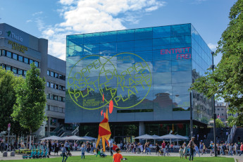 Gebäude